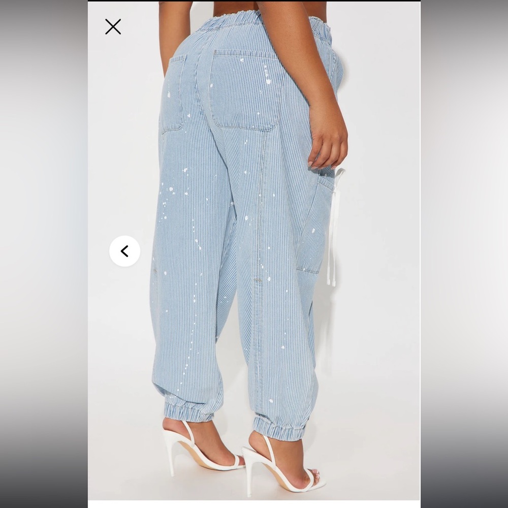 NWT Light Wash denim Joggers with paint splatter detail Size 16 - Picture 3 of 3